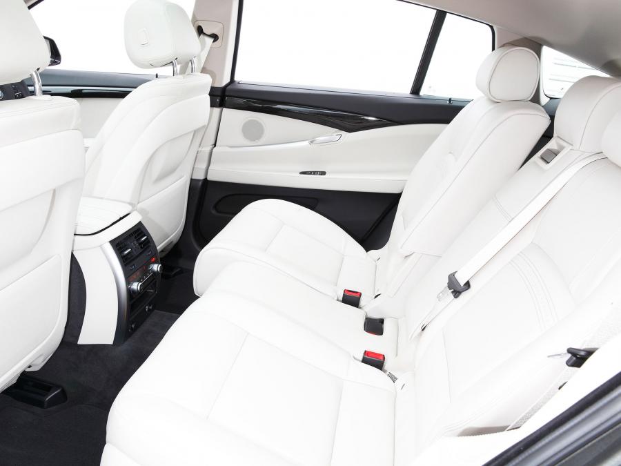  BMW 530d Gran Turismo Luxury Line 2013 года  (AU) (фото 8 из 10)